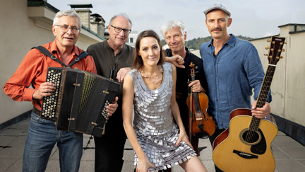 Aniada a Noar & Brina Duo
