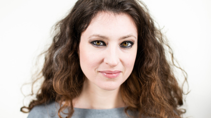 Portraitfoto Nilufar K. Münzing